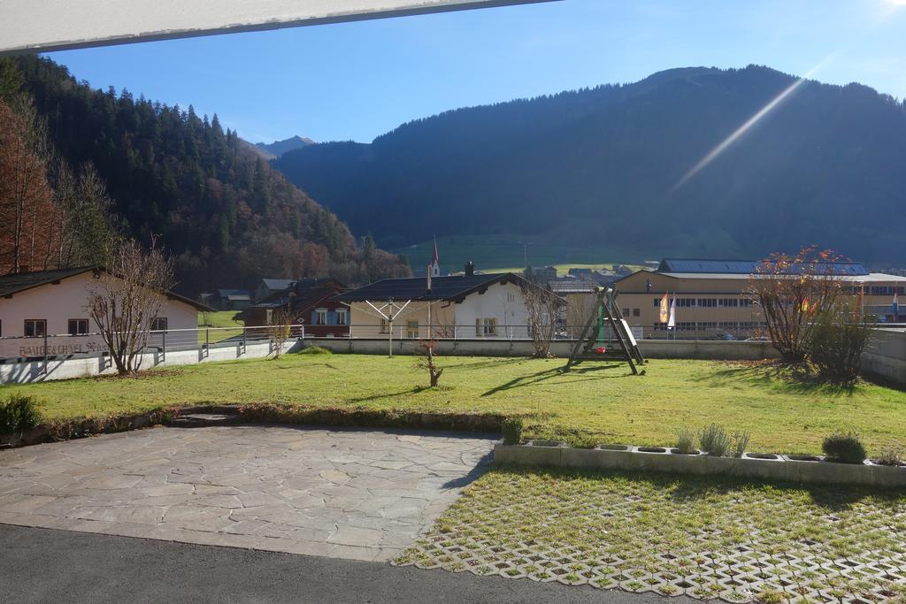Caroline'S Appartement Au (Vorarlberg) ภายนอก รูปภาพ