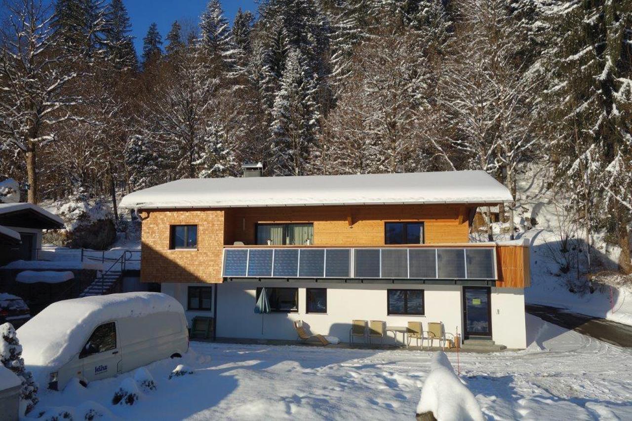 Caroline'S Appartement Au (Vorarlberg) ภายนอก รูปภาพ