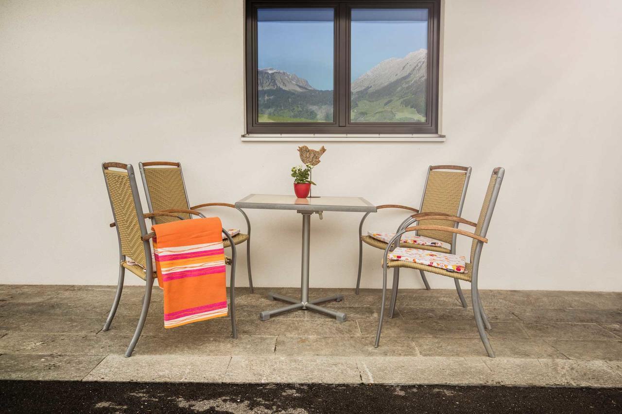 Caroline'S Appartement Au (Vorarlberg) ภายนอก รูปภาพ